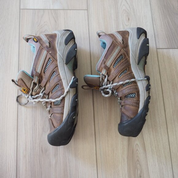 KEEN Voyageur Women's Tan and Blue Hiking Shoes - Picture 11 of 16